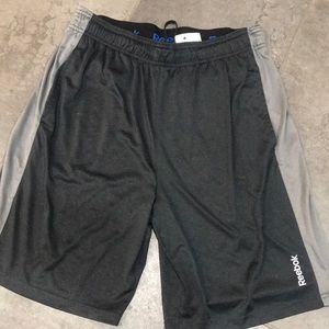 Boys Large Redbox gray shorts